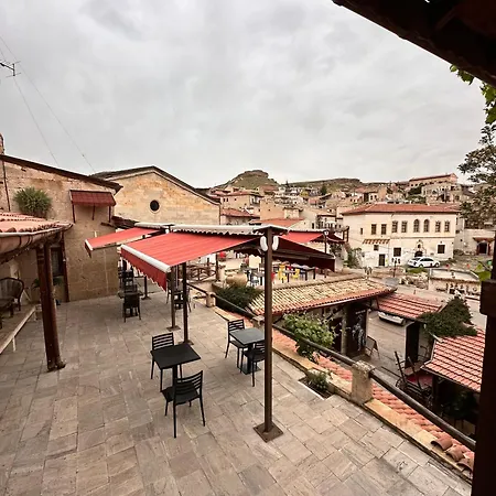 Hotel Tokmak *