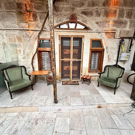 Hotel Tokmak
